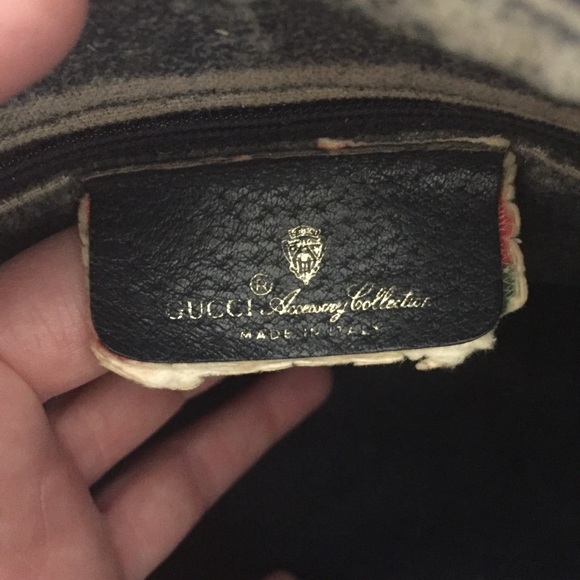 SOLD Vintage Gucci Boston Bag - Picture 5 of 8